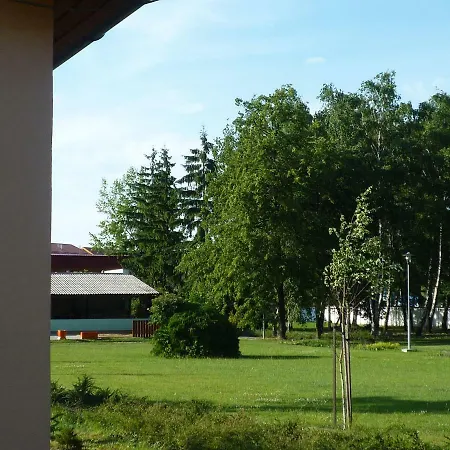 Rekreacna Chata 422 Patince